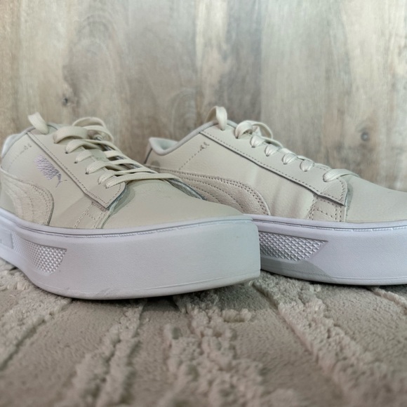 Women’s puma size 9.5 worn twice! - Picture 2 of 6